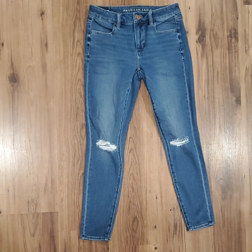 American Eagle Outfitters Women's Distressed Blue Skinny Jeans